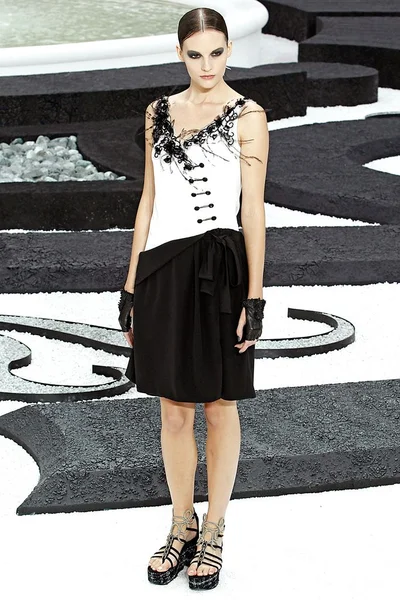 Look 74